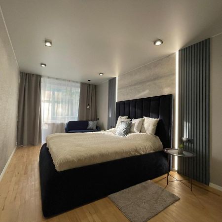 Citadel Vip Apartment إلفيف المظهر الخارجي الصورة