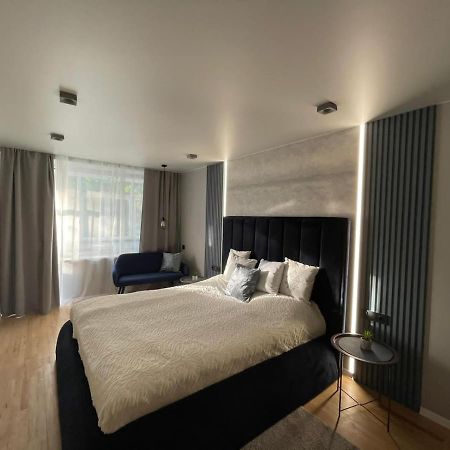 Citadel Vip Apartment إلفيف المظهر الخارجي الصورة