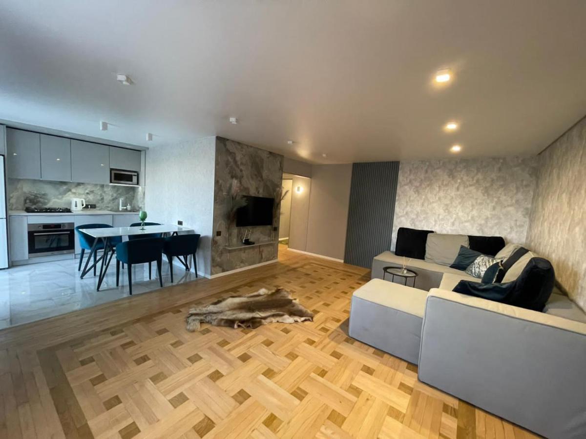 Citadel Vip Apartment إلفيف المظهر الخارجي الصورة